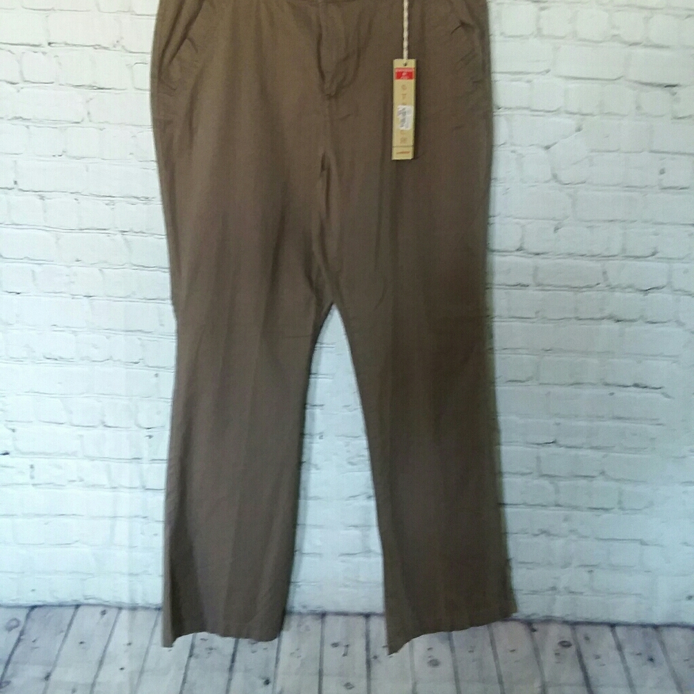 Women's khaki stretch pants
